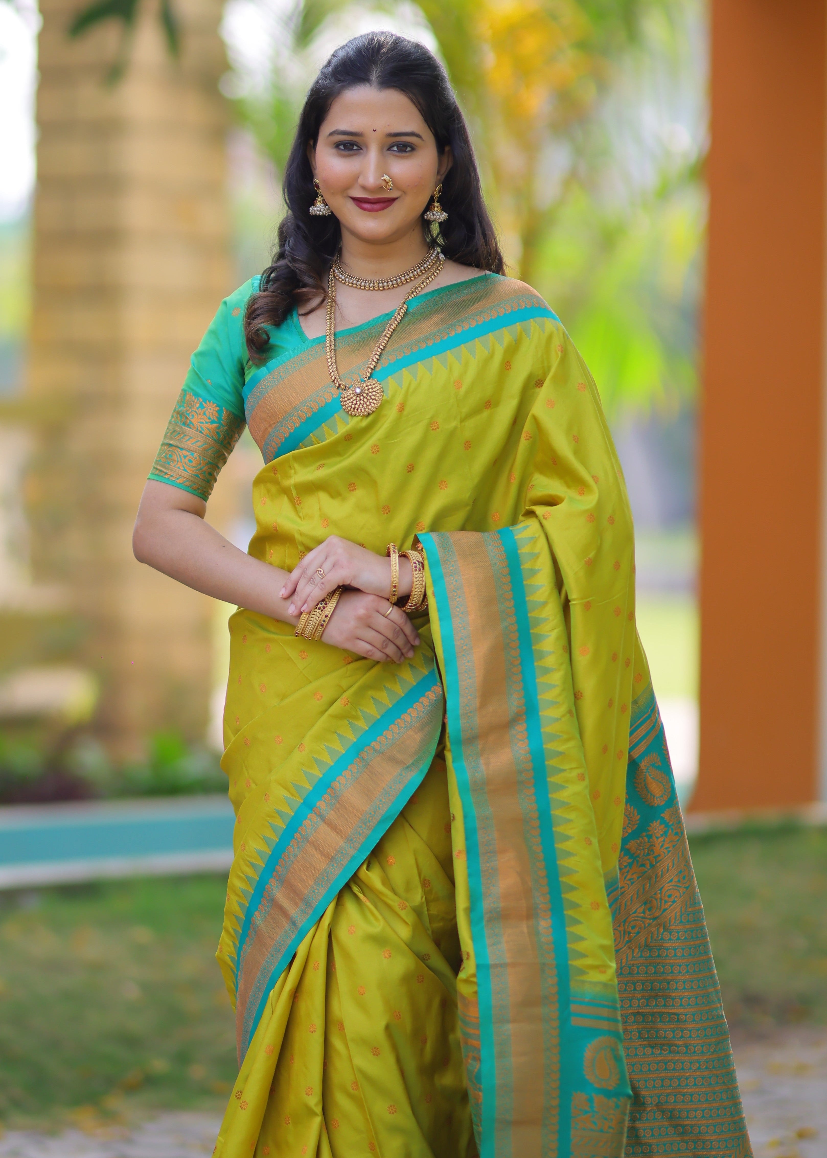 Avocado Green Kanji Gadwal Silk Saree