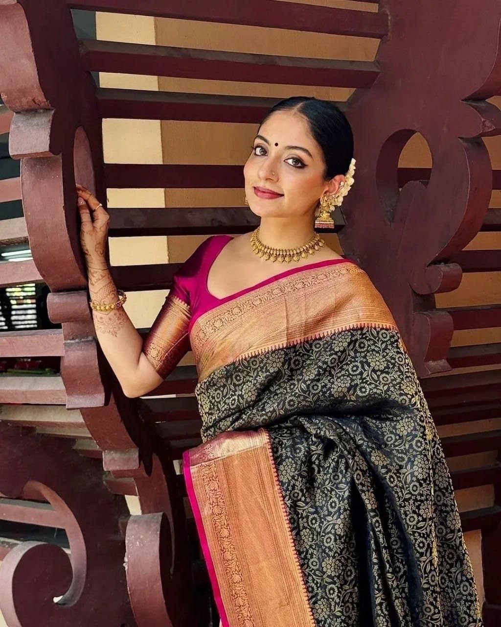Black Traditional Lichi Silk Saree