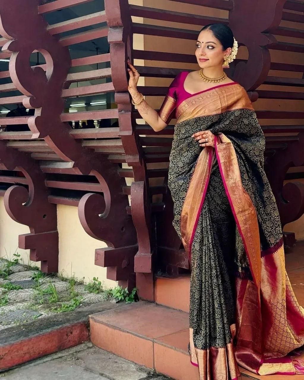 Black Traditional Lichi Silk Saree