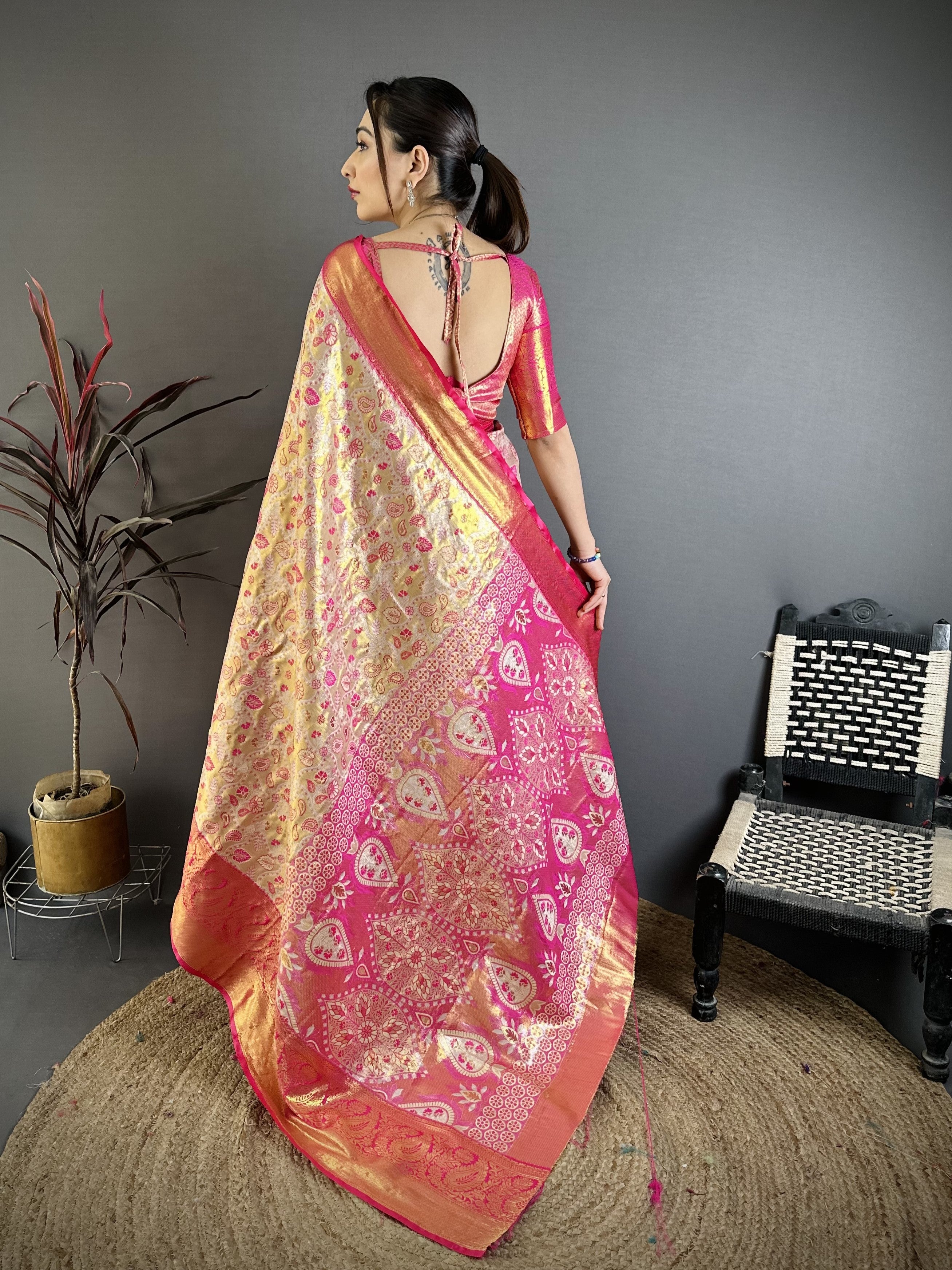 Cream & Dark Pink Bridal Kanjivaram Silk Saree