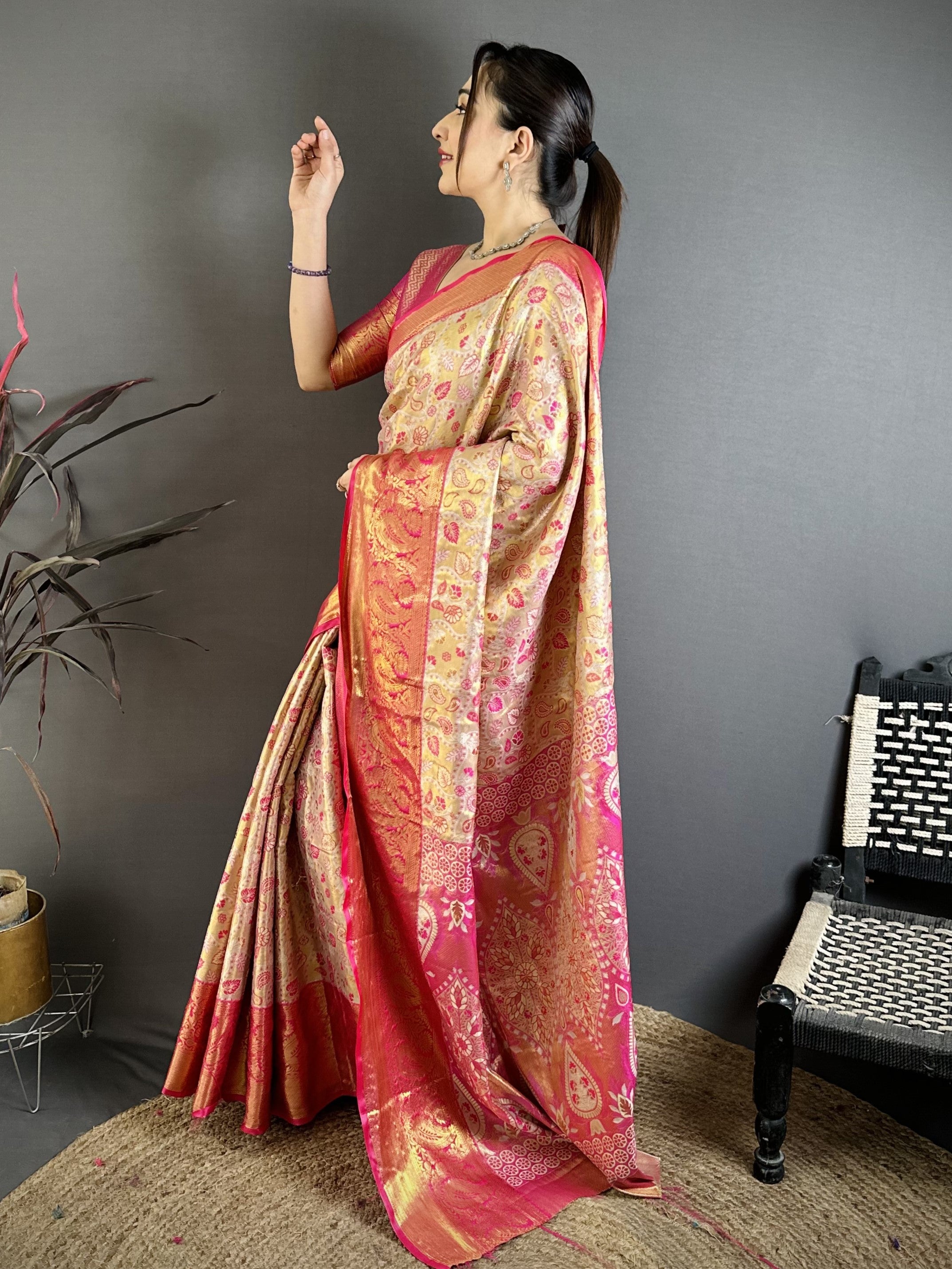 Cream & Dark Pink Bridal Kanjivaram Silk Saree