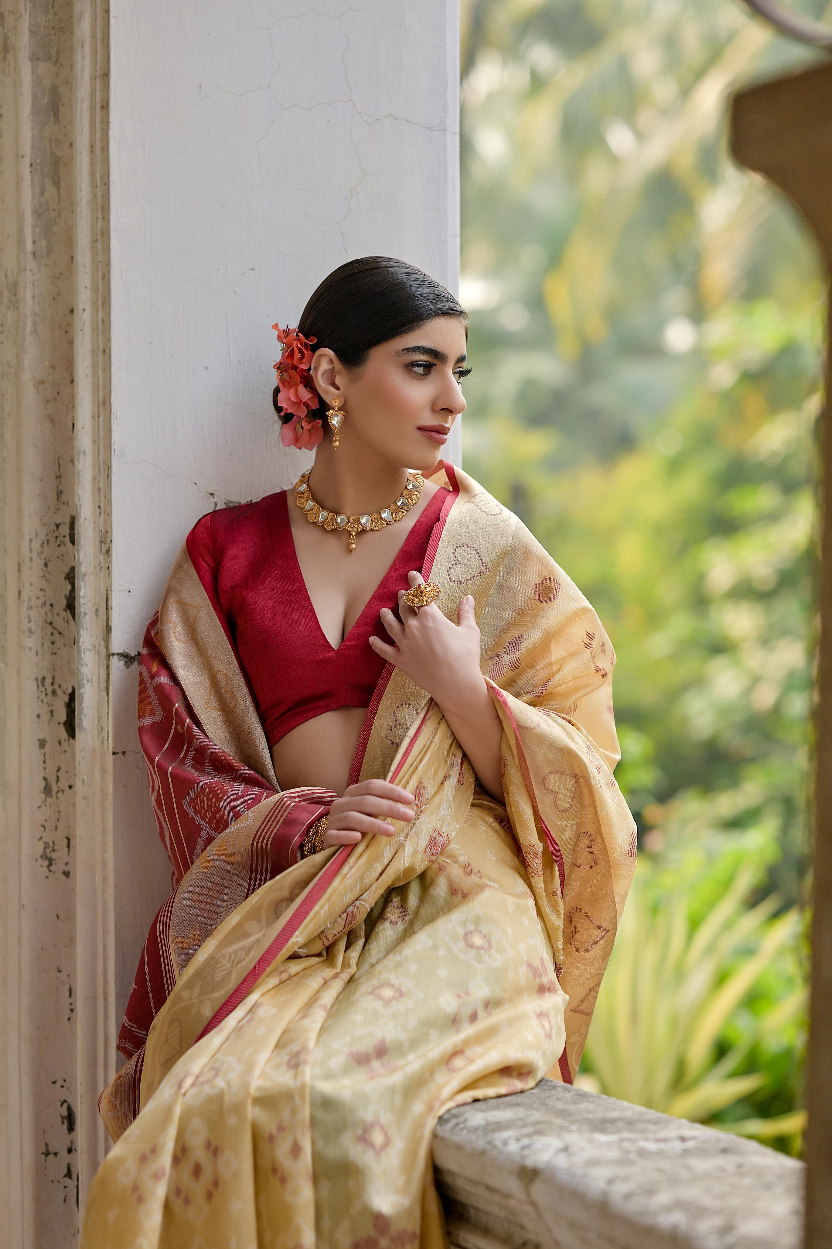 Cream Pochampali Ikkat Raw Silk Saree