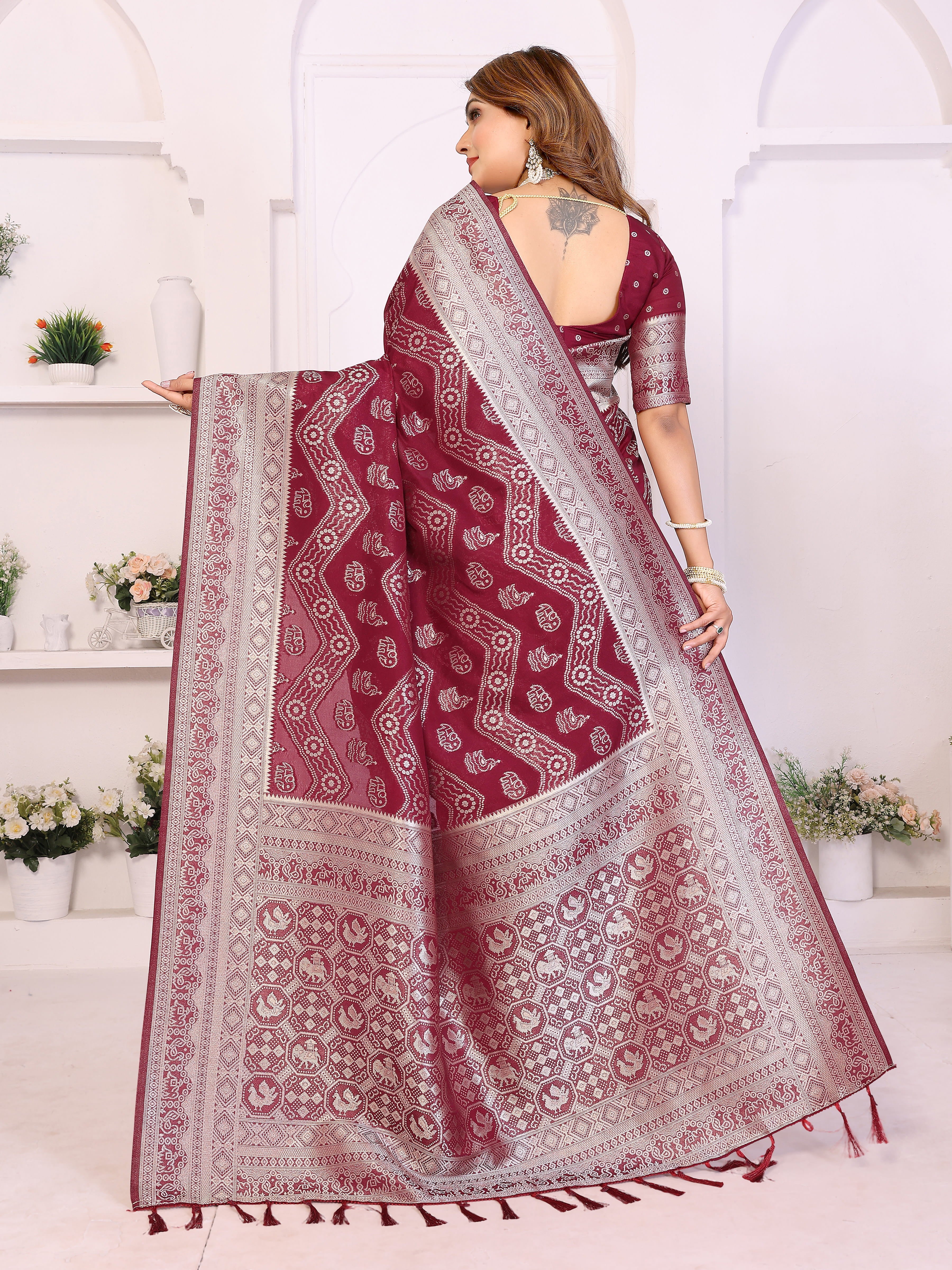 Georgette Silk Leheriya Zari Weaving Saree