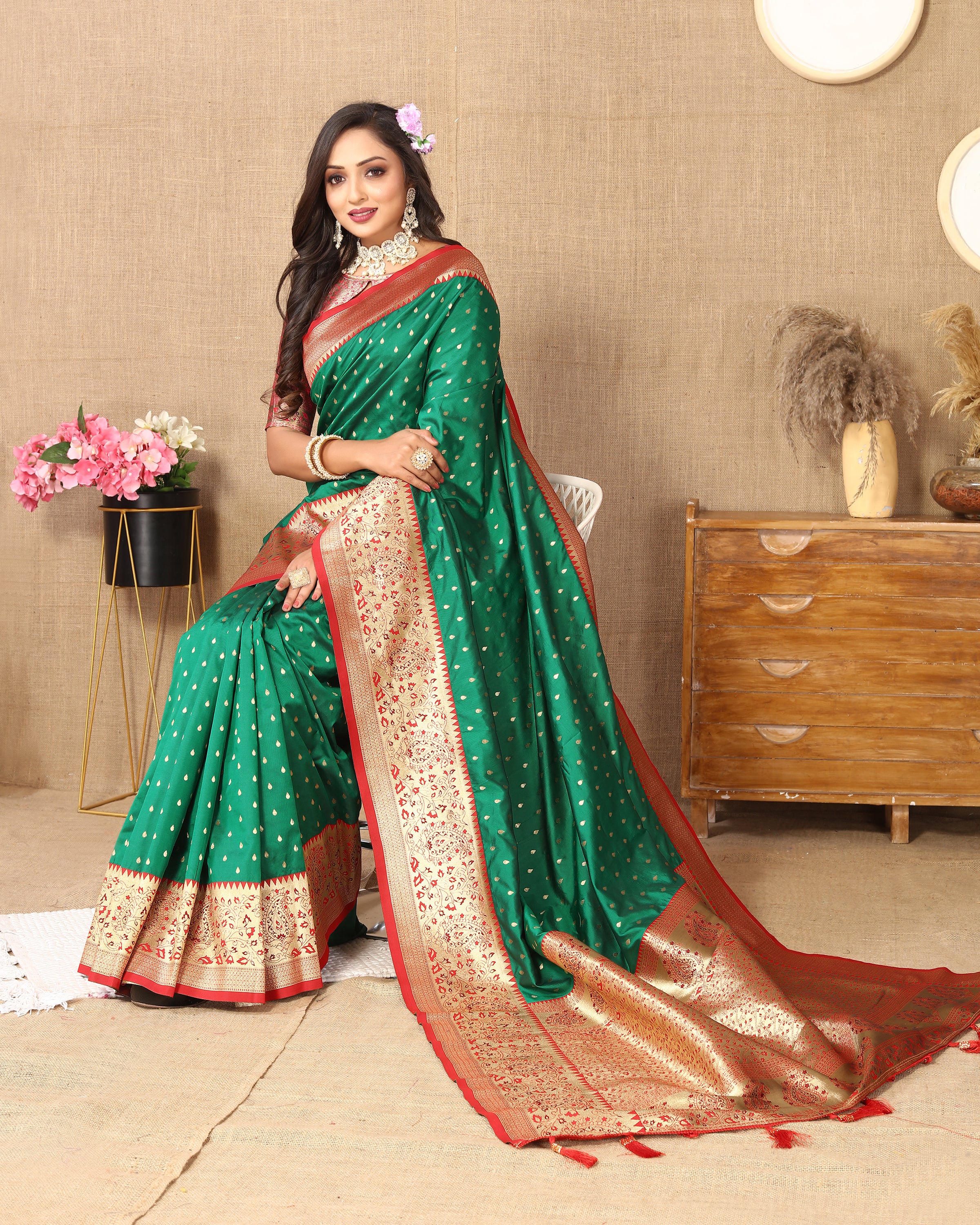 Green Wedding Wear Soft Silk Saree