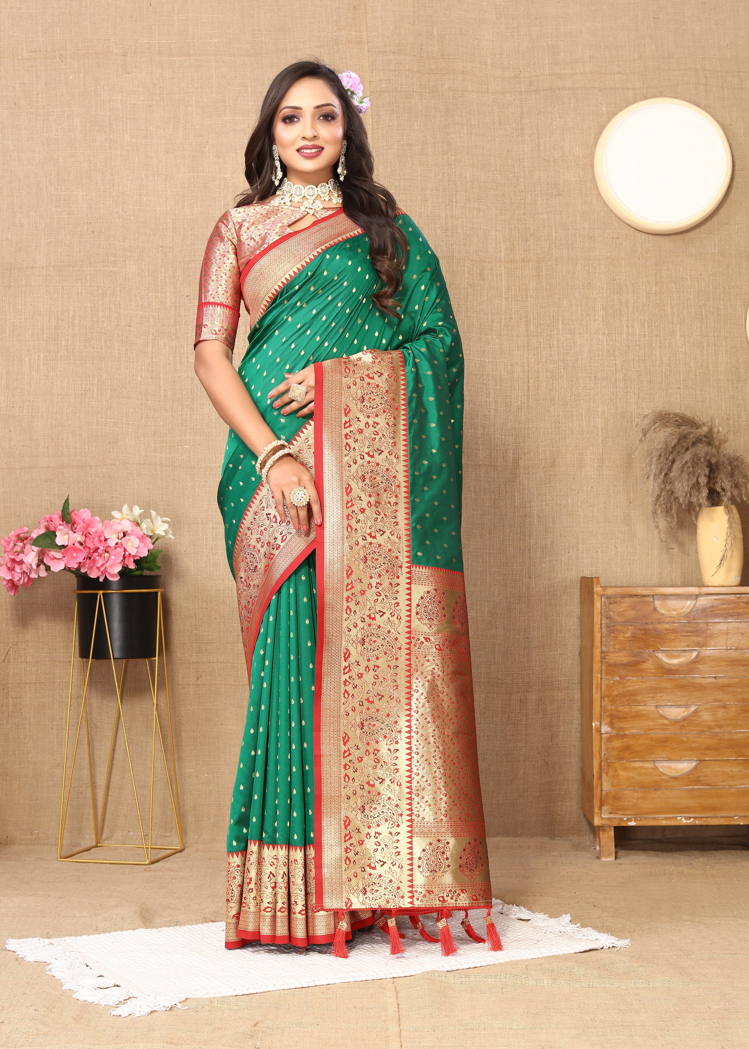 Green Wedding Wear Soft Silk Saree