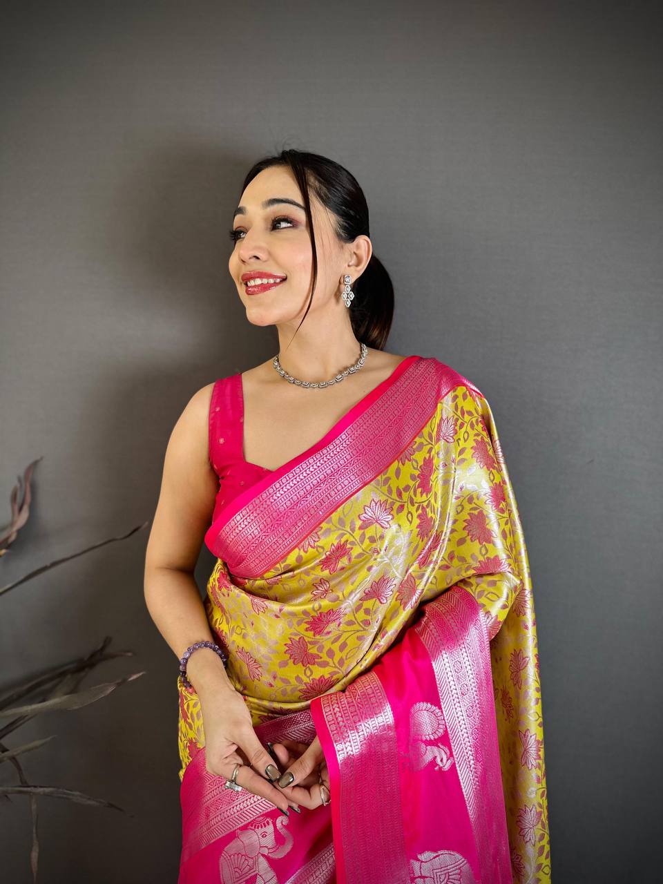 Handloom Weaving Pure Kanjivaram Silk Saree