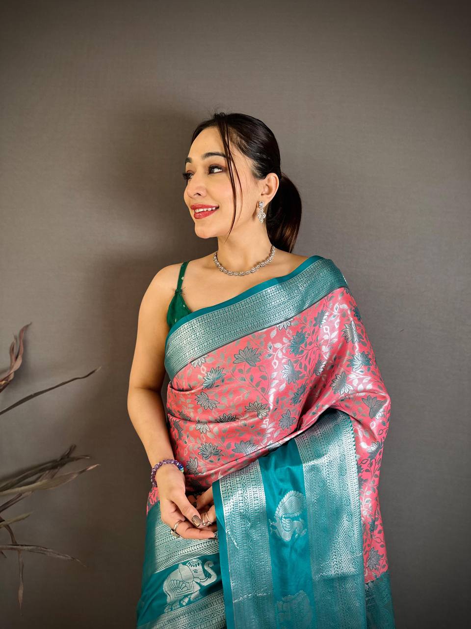 Handloom Weaving Pure Kanjivaram Silk Saree