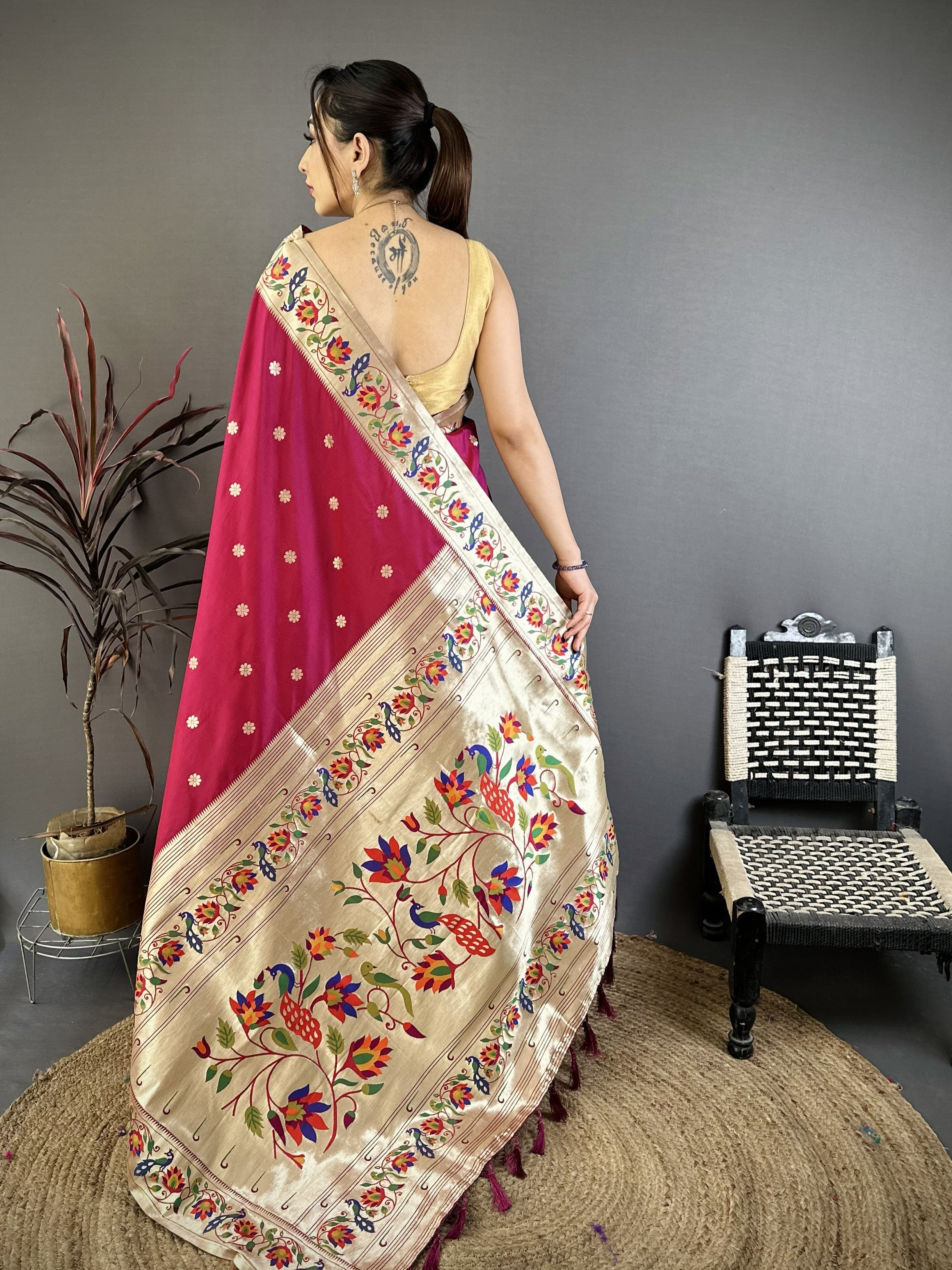Light Burgundy Silk Weaving Paithani Silk Saree