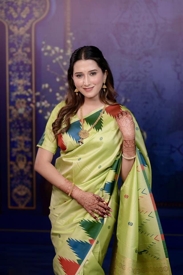 Pastel Triangle Weave Soft Silk Saree