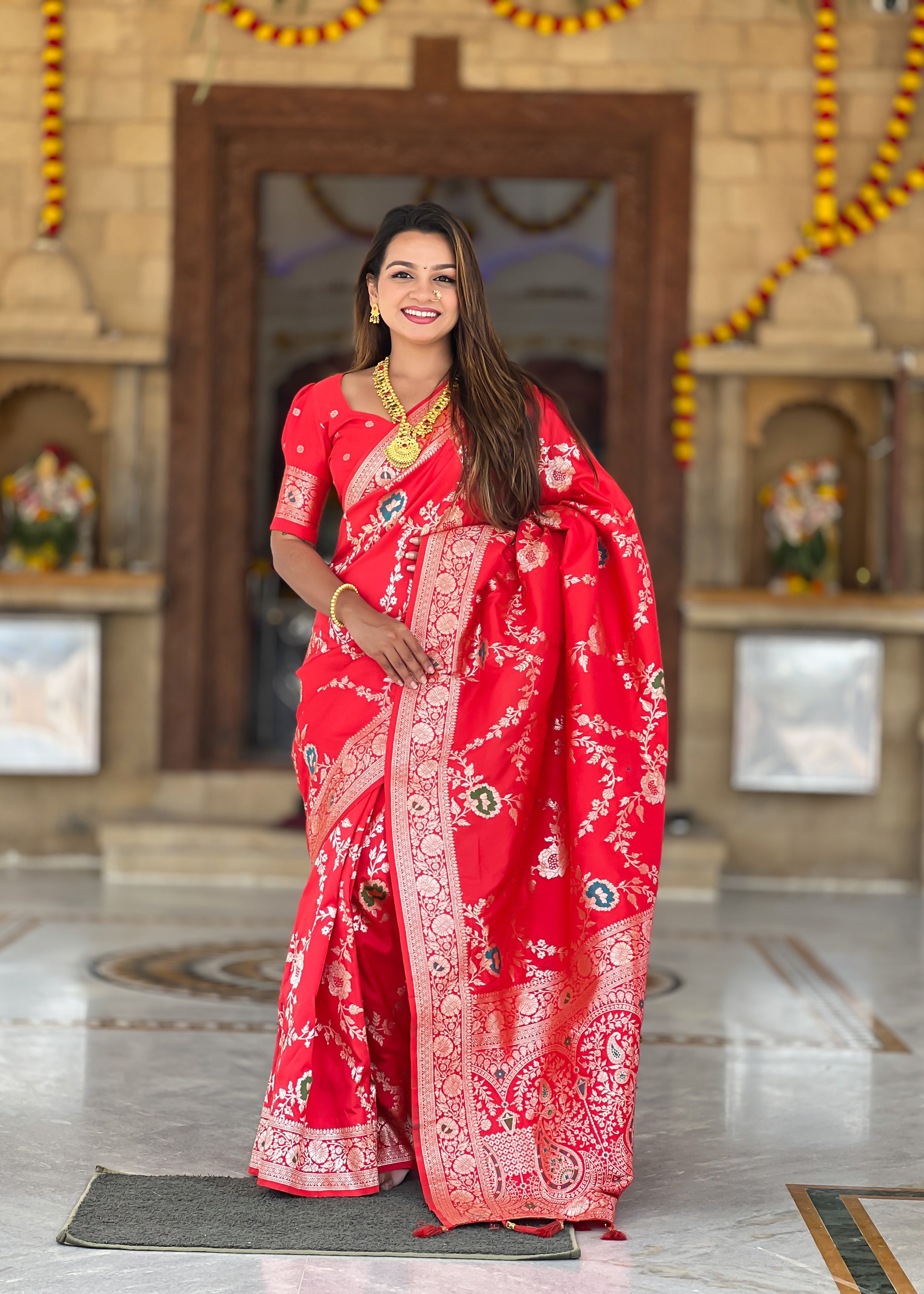 Red Wedding Wear Soft Banarasi Silk Saree