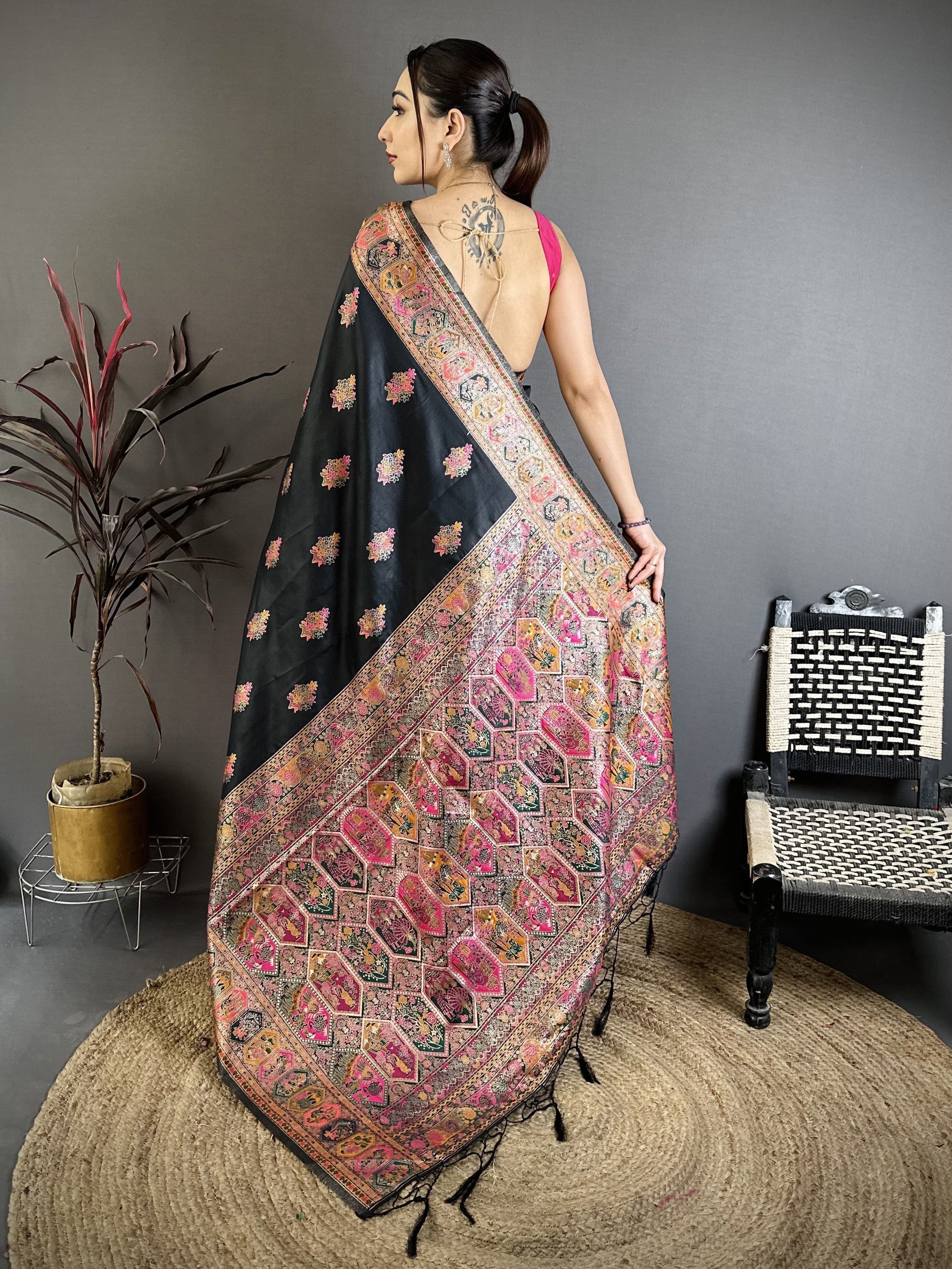 Traditional Pashmina Kashmiri Saree