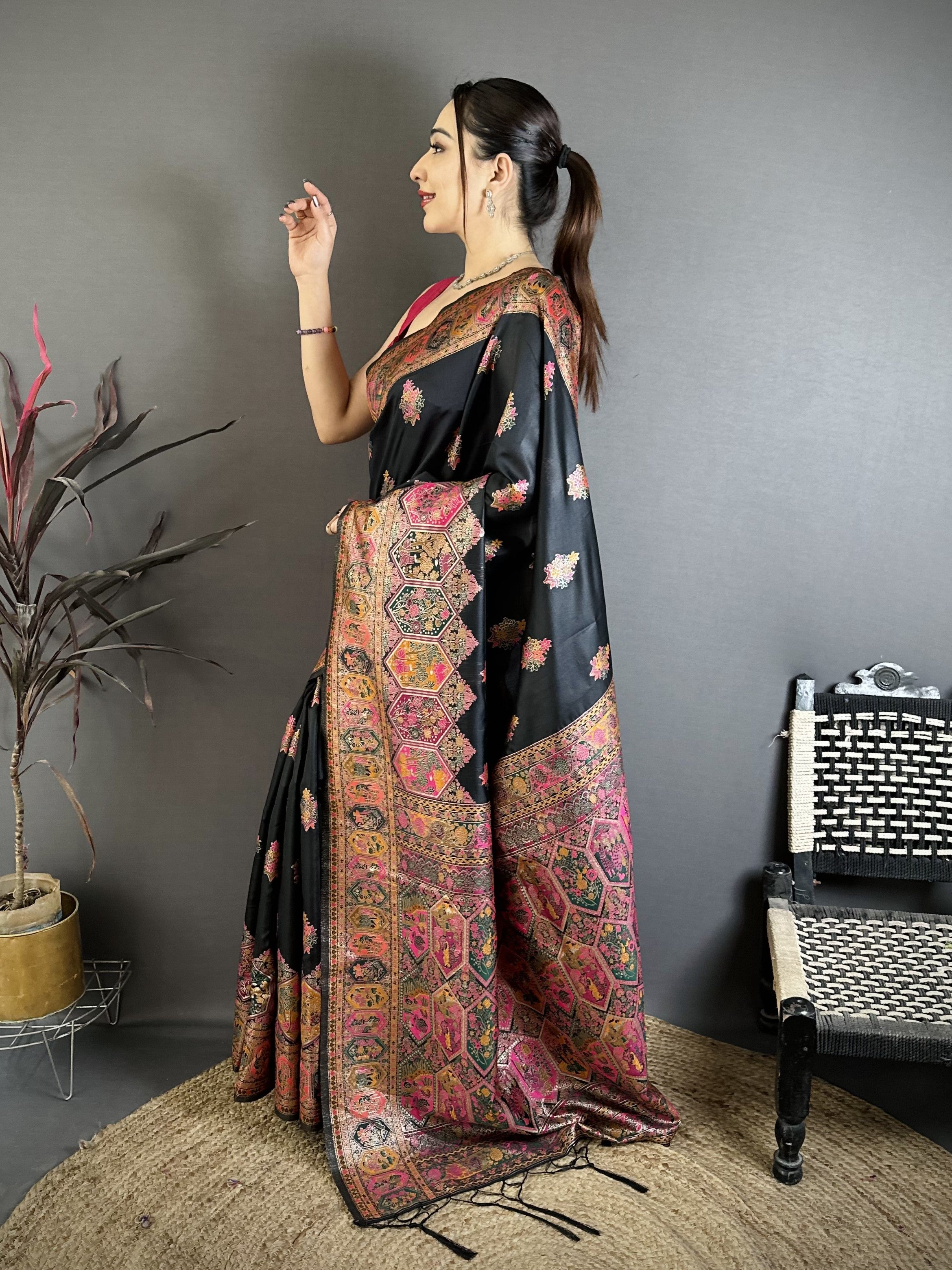 Traditional Pashmina Kashmiri Saree