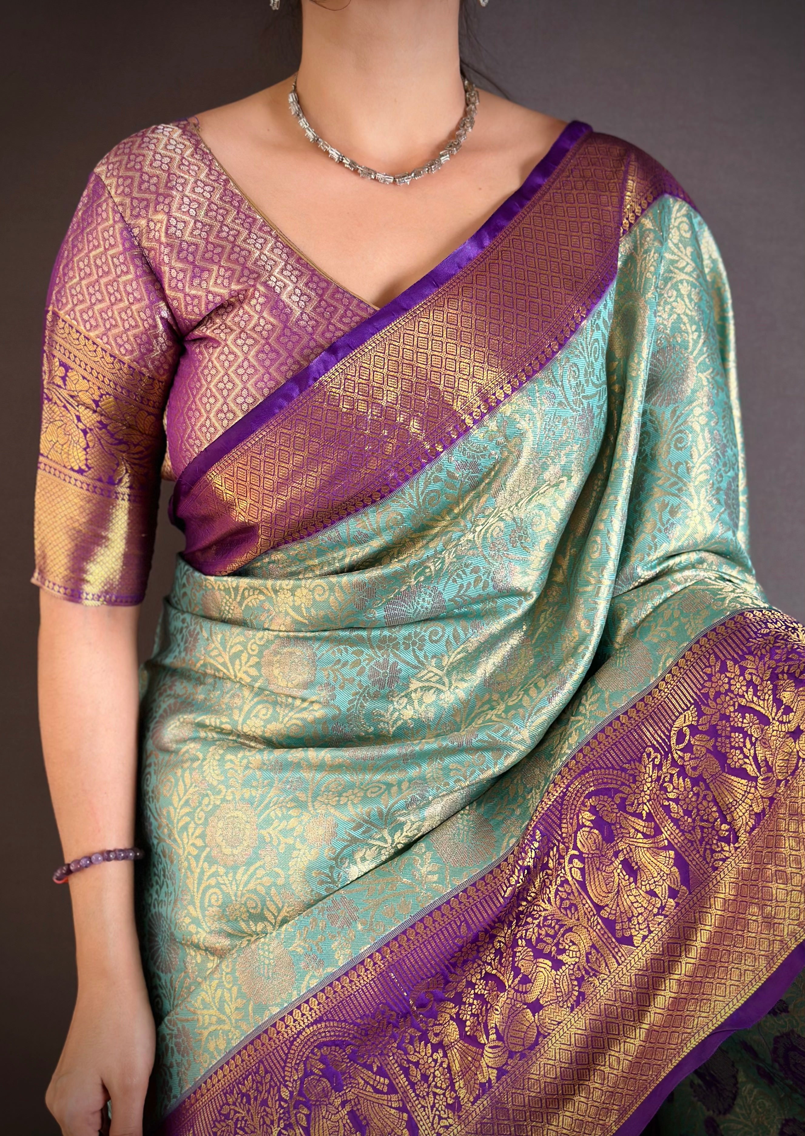 Turquoise Green Lightweight Kanchipuram Saree
